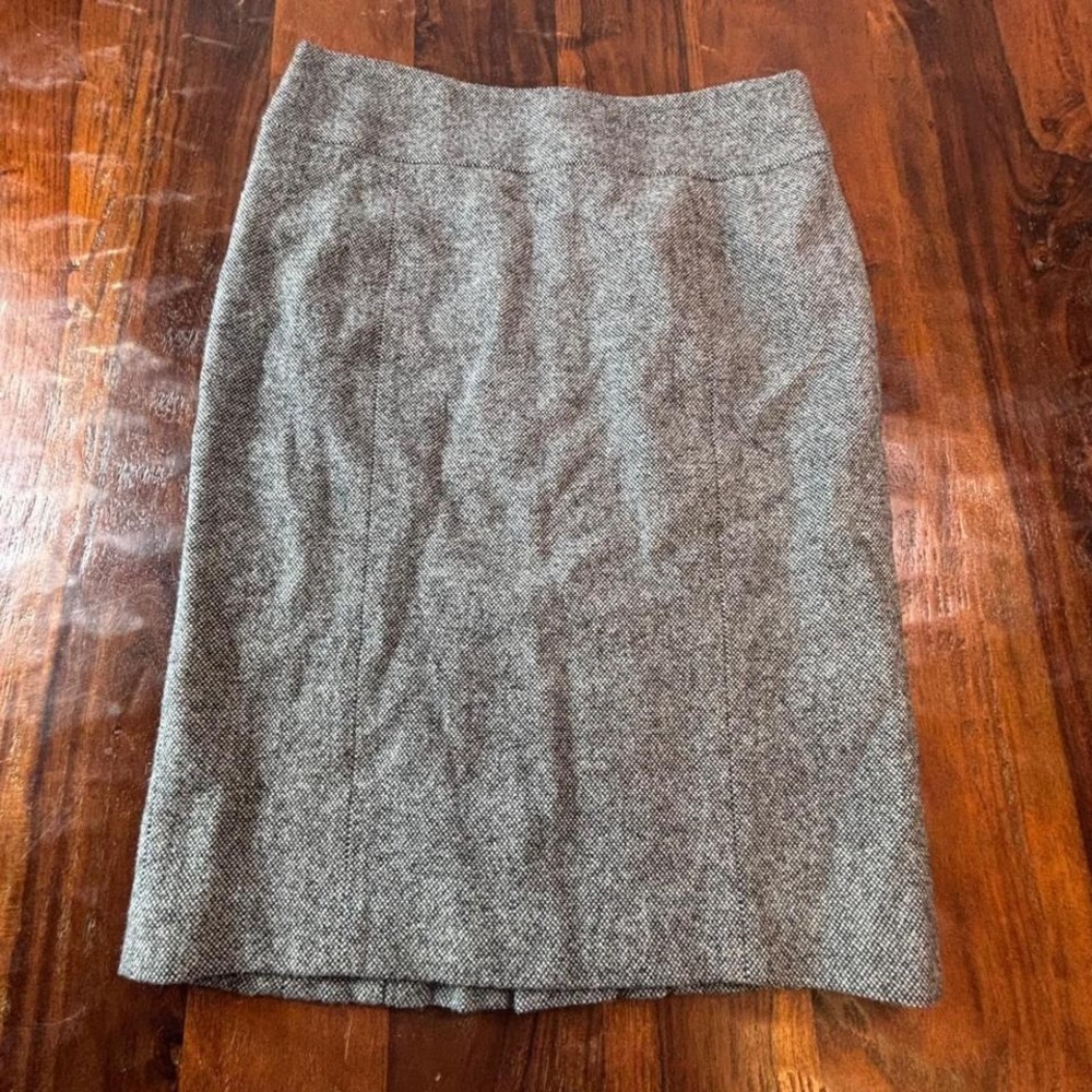 Michael Michael Kors‎ Grey Wool Tweed Pencil Skirt Pleated Back Size 6 Knee